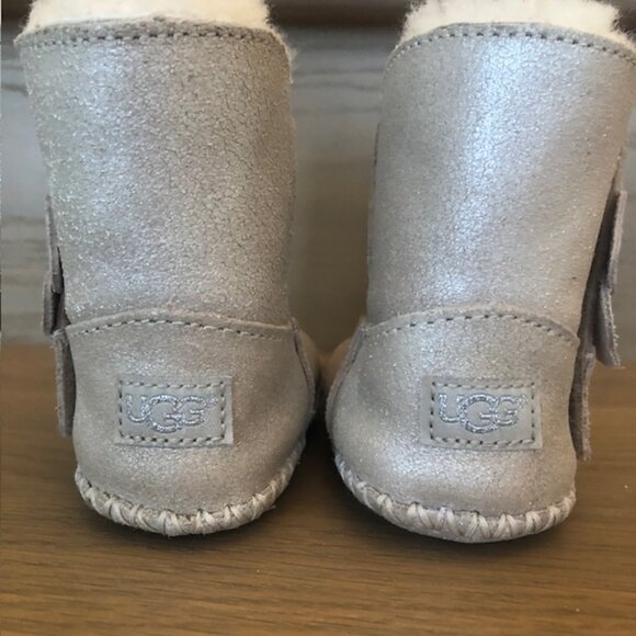 UGG Cassie Poppy Metallic Bootie / Baby Boots - Gold, Infant / Toddler Size 2/3 - Picture 5 of 12